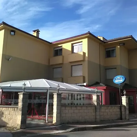 Costa Cantabra מלון