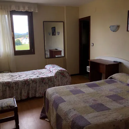 Costa Cantabra Hotel *